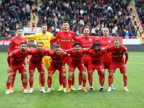 Corum fkyi birakti istanbul takimiyla anlasti E7haRuvu