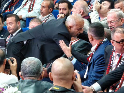 Genclerbirligi genel kurulunda tansiyon yukseldi HPhm4B1b